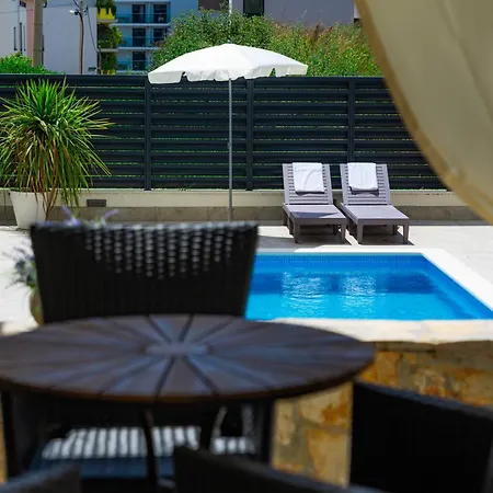 Apartmán Pjer - Pool & Private Parking Near Znjan *