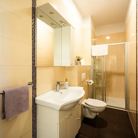 Apartmán Pjer - Pool & Private Parking Near Znjan Split