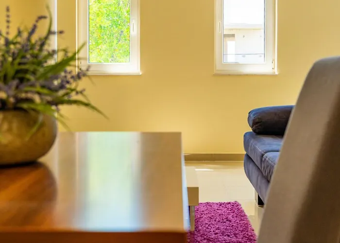 Pjer - Pool & Private Parking Near Znjan Lägenhet