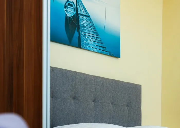 Apartments Villa Pjer - Pool & Private Parking Near Beach Znjan *