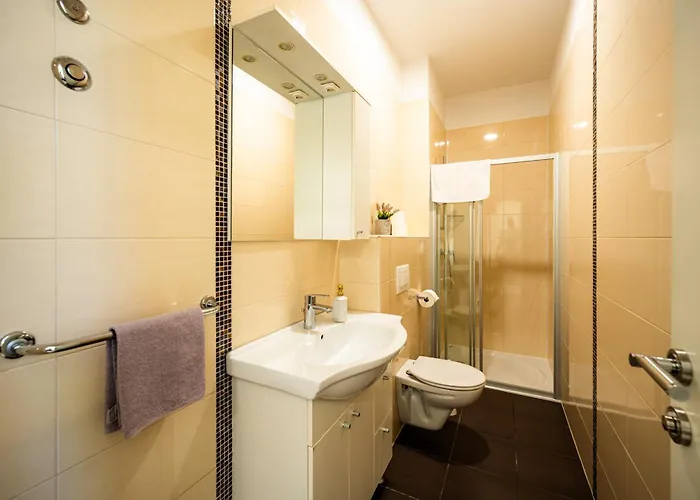 Апартаменты Apartments Villa Pjer - Pool & Private Parking Near Beach Znjan Сплит