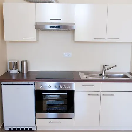 Pjer - Pool & Private Parking Near Znjan *