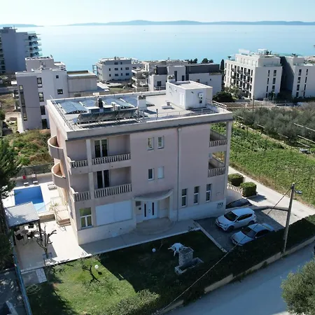 Daire Pjer - Pool & Private Parking Near Znjan Split